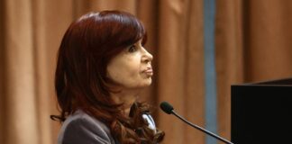 Abogados de Cristina Fernández de Kirchner buscan anular megajuicio por corrupción de ‘Cuadernos’ abogados-de-cristina-fernandez-de-kirchner-buscan-anular-megajuicio-por-corrupcion-de-‘cuadernos’