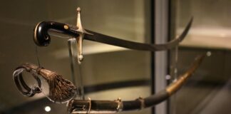 Herederos denuncian polémica transferencia del sable de San Martín por parte de Milei herederos-denuncian-polemica-transferencia-del-sable-de-san-martin-por-parte-de-milei