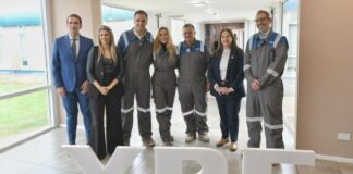 Karina lleva a Adorni al sur en muestra de apoyo mientras aumenta el escrutinio karina-lleva-a-adorni-al-sur-en-muestra-de-apoyo-mientras-aumenta-el-escrutinio