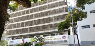 Al menos cuatro hospitales reportan afectaciones por el terremoto y reubican a sus pacientes en Caracas al-menos-cuatro-hospitales-reportan-afectaciones-por-el-terremoto-y-reubican-a-sus-pacientes-en-caracas
